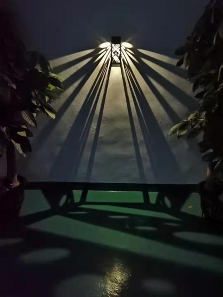 IP65 waterproof soalr fence lights for garden or wall outdoor solar garden wall lights