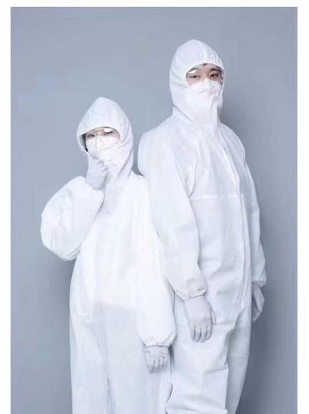 Vestido descartável econômico do isolamento para o hospital/vírus químico de Industy anti