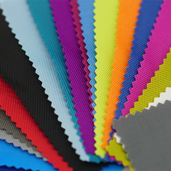 Ткань прочного 100% нейлона делает цвет водостойким 142 ГСМ изготовленный на заказ для рюкзака