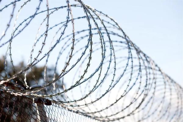 Hot Dipped Galvanized Razor Barbed Wire for Protective Isolation