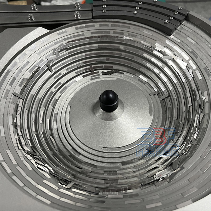 200 Вт Ковшовый кормильщик Алюминиевый железный лист Магнитный вибрирующий кормильщик