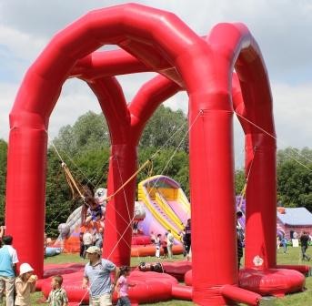 Скакать Bungee взрослых раздувных игр персоны сейфа 4 красный раздувной