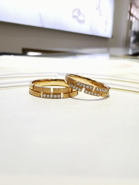 Daily Wearing Grind Arenaceous Couple Gold Ring With Name