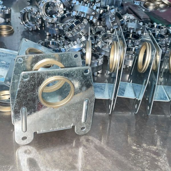 Hot-Dip Galvanized Greenhouse Ventilation Gear System Components