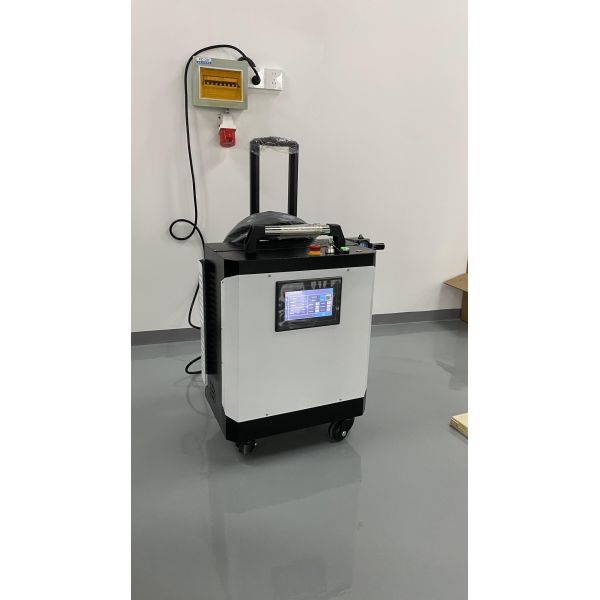 Portable Trolley Case Style Industrial Pulse Laser Cleaning Machine 100W 200W 300W Air Cooling With Raycus Max JPT Laser Source