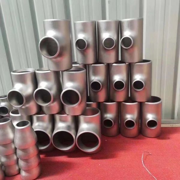 316 304 Reducing Stainless Steel Tee Fittings KS Butt Weld 48 X 22 Inch