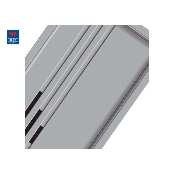 Дверь дружественной к Эко переклейки школы гостиницы больницы полная внутренняя деревянная