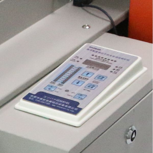 Digital Industrial Needle Metal Detector , Clothes Production Line Metal Detector