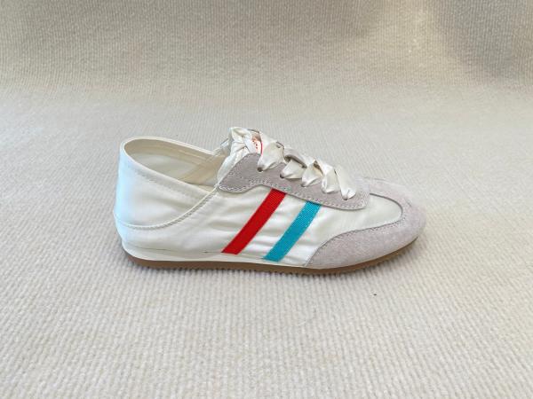 Women fashion sneakers satin shoes lace-up breathable with lace showlace and low cut