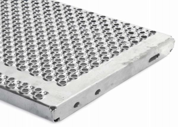 Perforated Galvanized Steel Stair Treads 1.5 - 5mm Thickness Anti Slip Surface