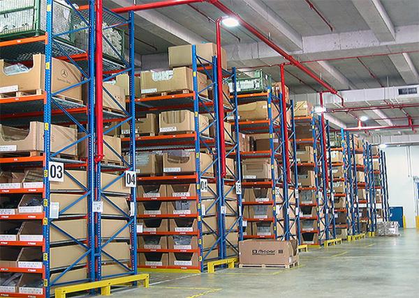 Heavy Duty Wire Pallet Rack Galvanized Steel  Corrosion Protection With Wire Mesh Decking