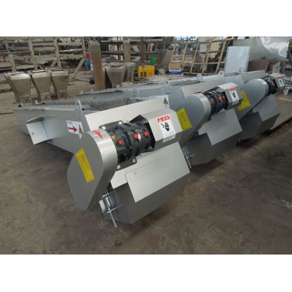 Pantalla de barra mecánica rotatoria de los SS en el tratamiento de aguas residuales, parrilla para la separación de sólido-líquido del agua