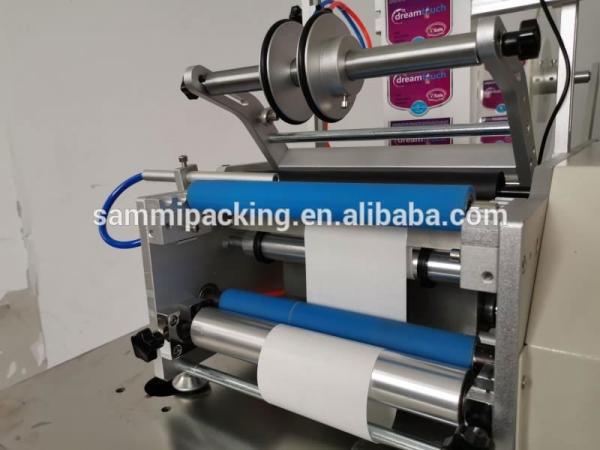 Semi Automatic Packaging Labeling Machine For Round Bottle Double Side Labeling