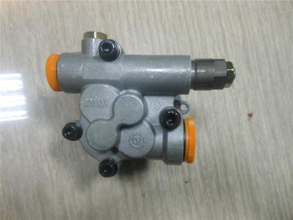 Bomba de engranajes hidráulica Kawasaki al por mayor para excavadora K3V63DT PARA HYUNDAI R130-5 R110-5