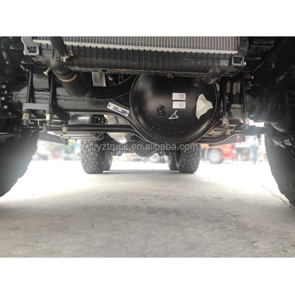 Column Plate Cargo Tank Type 2019 Sino Howo 6x6 4wd Used Off Road Truck for Performance