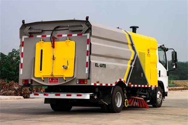 Isuzu KV100 115hp Eu 5 caminhão de varredura de estradas de alta pressão para redução de poeira