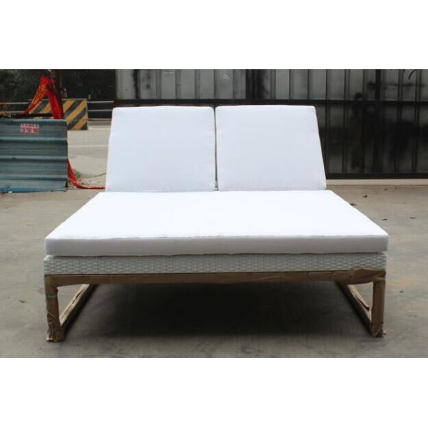 Yoshen outdoor SS metal sun lounger rattan/wicker chaise lounger daybed-6068-1