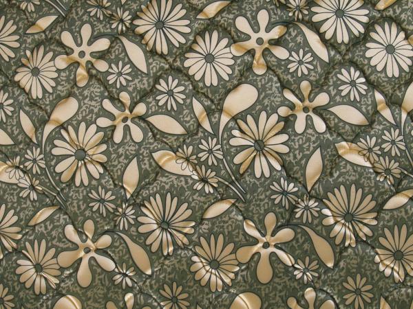 Compressed Package Pillow Top and Memory Foam Mattress Topper With Flower Pattern