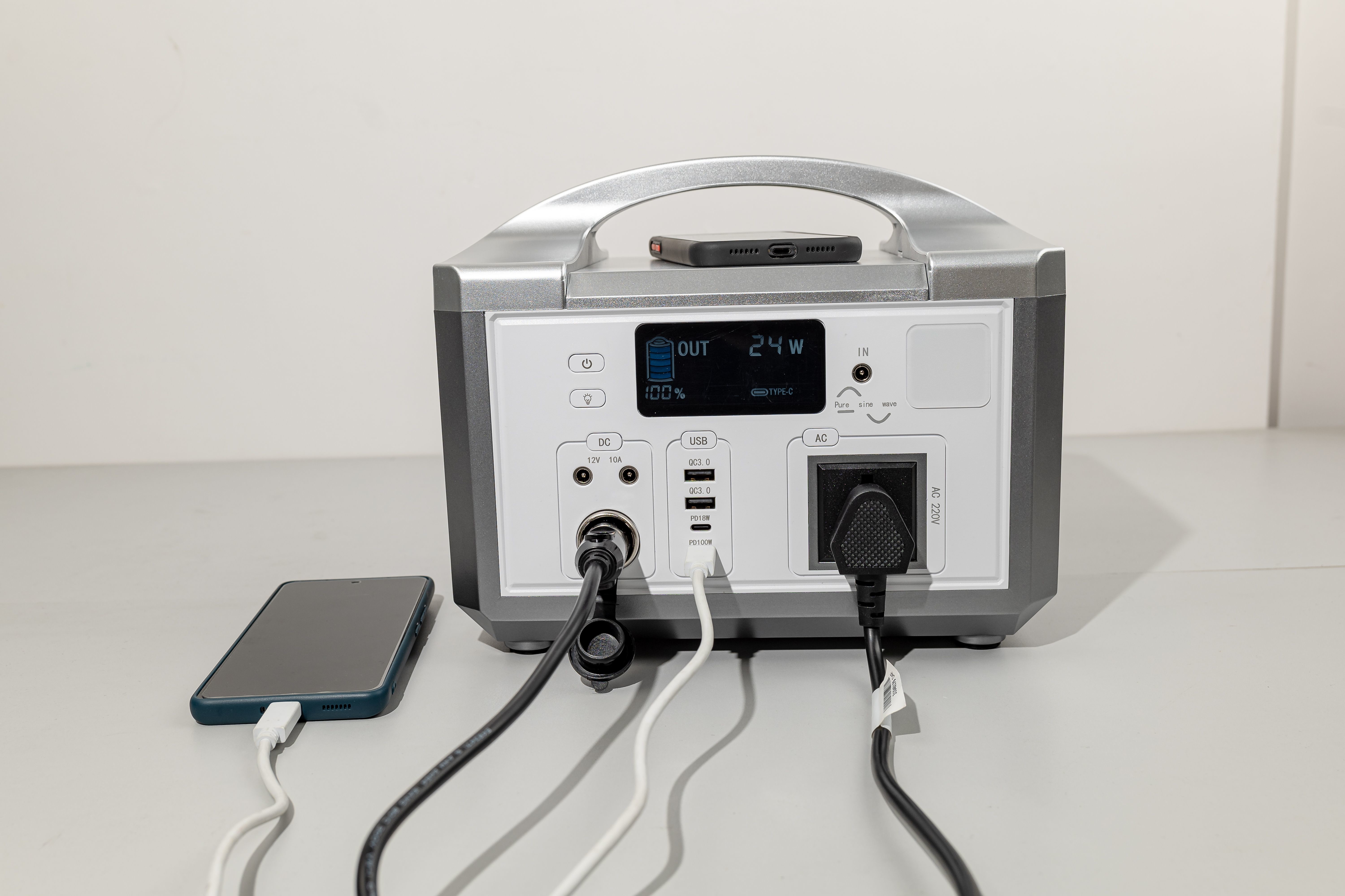 Высокая плотность энергии DC12V 300W USB портативный банковский зарядный устройство для автомобилей / солнечные панели зарядные устройства MSDS одобрен для домашнего резервного копирования