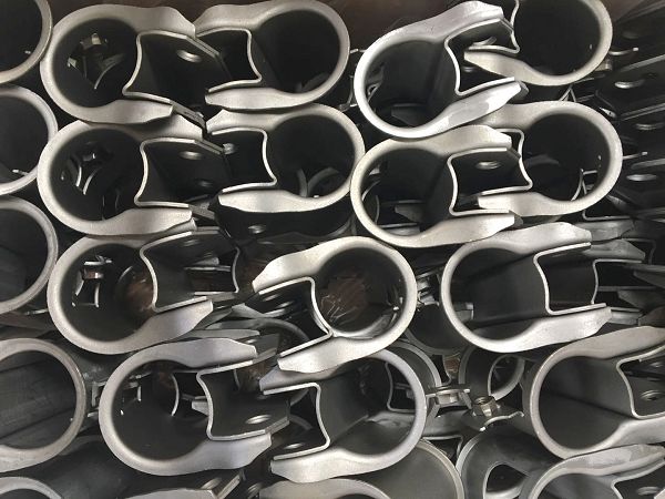 материал Sphc кронштейна амортизатора удара 44,8 * 26 * 93mm для ударов автомобиля задних