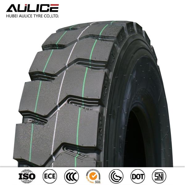 All Steel Tubeless Radial 10.00R20 18PR Bus Radial Tire Strong Bead Design