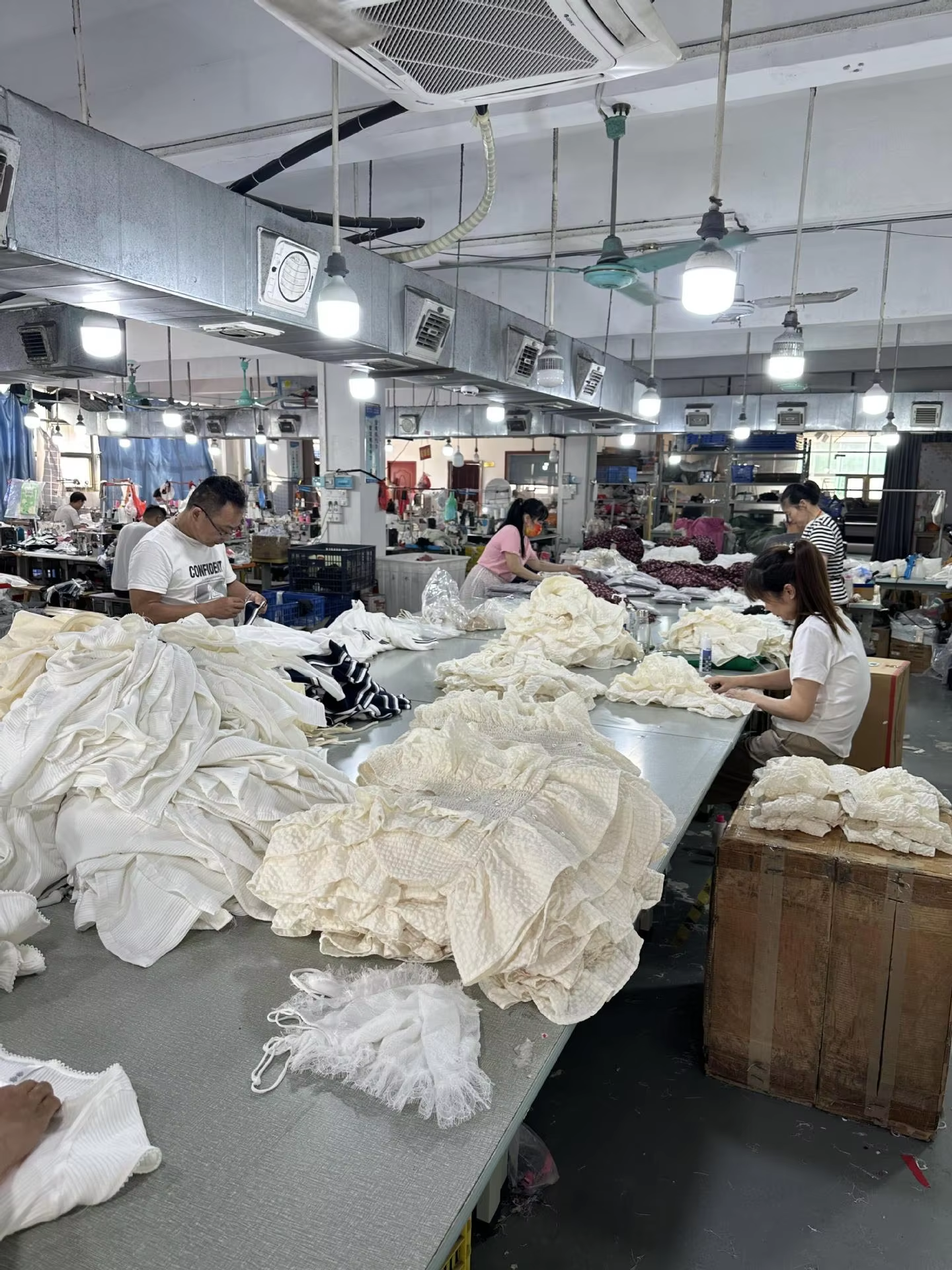 Shenzhen Simeng Garments Co., Ltd.