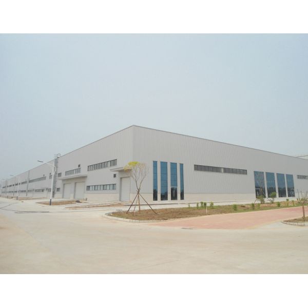 Entrepôts logistiques de stockage - Solution rentable pour les bâtiments industriels en acier