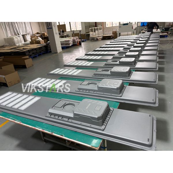 600W 750W 900W Integrated Solar Street Lights For Highway Main Street With Motion Sensor