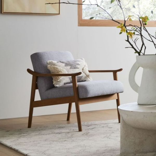 Soft Cushion Armrest Solid Wood Armchair for Nordic Style Leisure Sofa Cushion