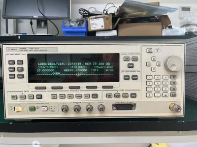 Generador de señales de RF de alta pureza y bajo costo de 10 MHz a 40 GHz Agilent 83640B