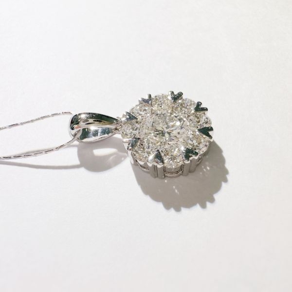18K Gold Luxury Pendant Necklace Handmade Fashion Jewelry New Design Women Anniversary Wedding Banquet Diamond Rings