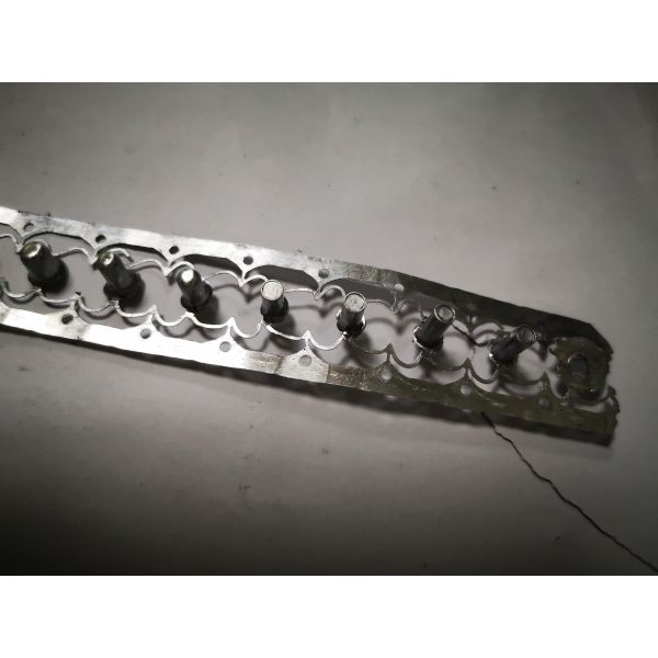 Непрерывная металлическая штамповка, пробивание штампования, формование штампования, холодная штамповка