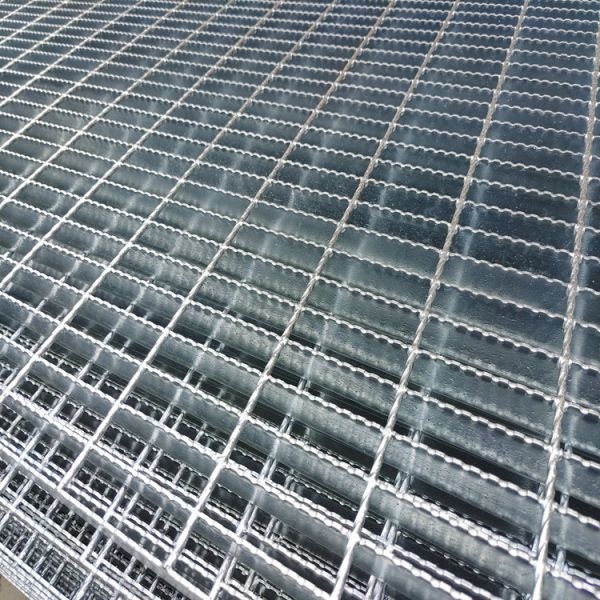 Горячее погружение гальванизированное Ss316 Serrated стальная педаль ноги рамки конструкции скрежетать