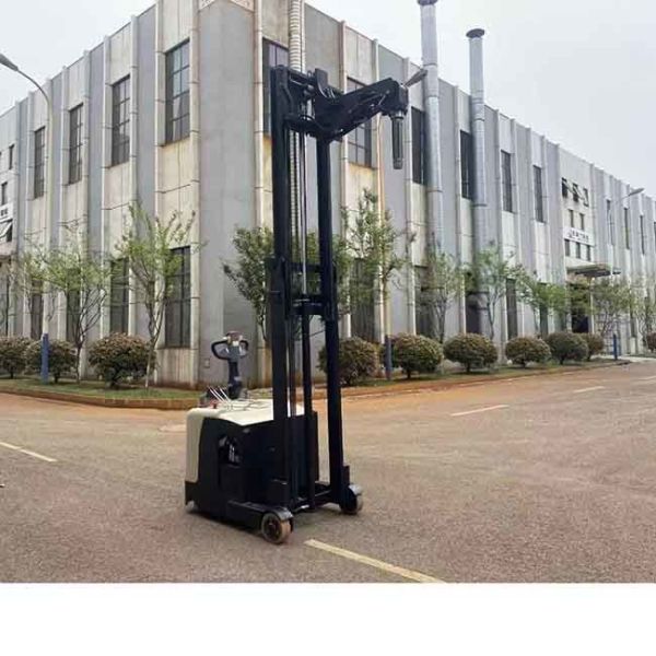 2000kg CPDB20-25 2Ton counterbalanced stacker warehouse use air swelling shaft