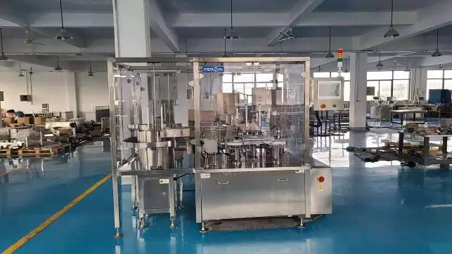 Насос 2000BPH 1000BP безгнилостной заполняя машины животных сывороток альбумина глупой сыворотки перистальтический/керамический