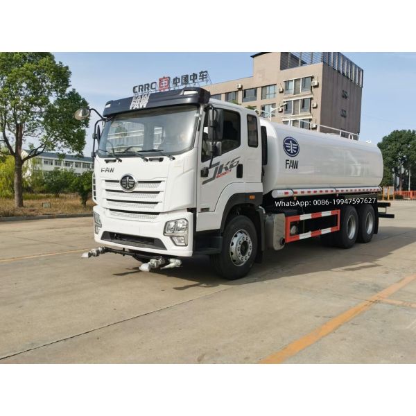 Euro 5 Standard 5000 Gallon FAW Water Tank Truck Water Sprinkler