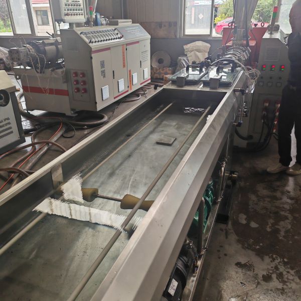 High Speed PVC/UPVC Water Supply and Sewage Pipe Extrusion Line PVC Pipe Making Machine