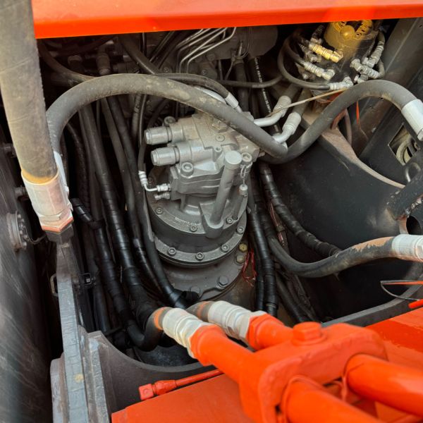 Excavateur à haute puissance ZX200 avec soupape hydraulique d'origine et conception en acier souple