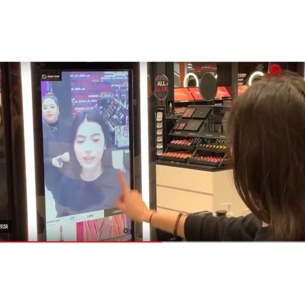 Digital Touchscreen Interactive Store Displays Advertisement Video For Shopping