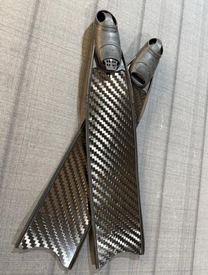 Full Black Soft Carbon Fiber Freediving Fins Diagonal Pattern Long Fins For Freediving