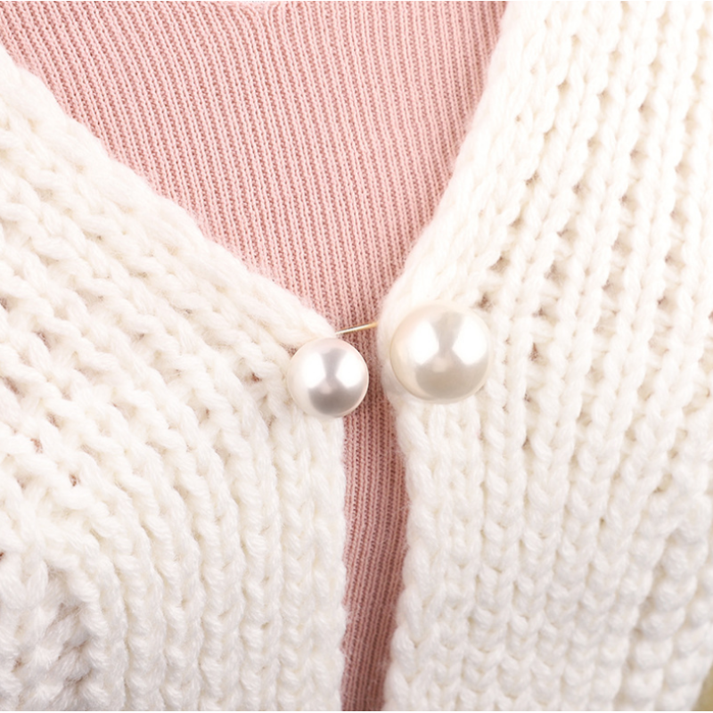 2025 Wholesale Minimalism Fashionable Pearl Brooches Women