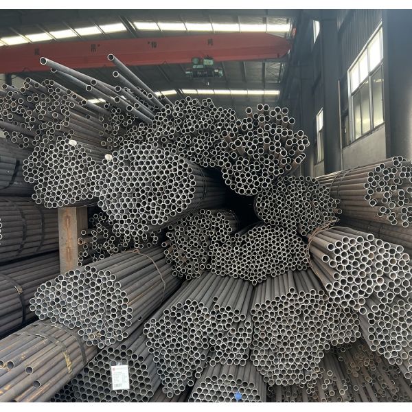 ASTM A135 A Seamless Carbon Steel Pipe Hot Rolled 2500mm