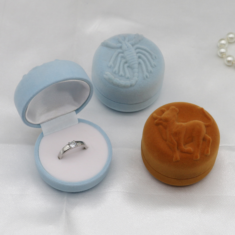 Necklace Earrings Ring Custom Velvet Jewelry Packaging Gift Box With Hinge Closure