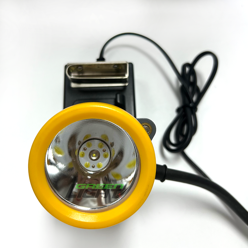 Lampe minière LED 7,8 Ah 100 000 heures avec 16 heures d'autonomie pour la sécurité minière souterraine