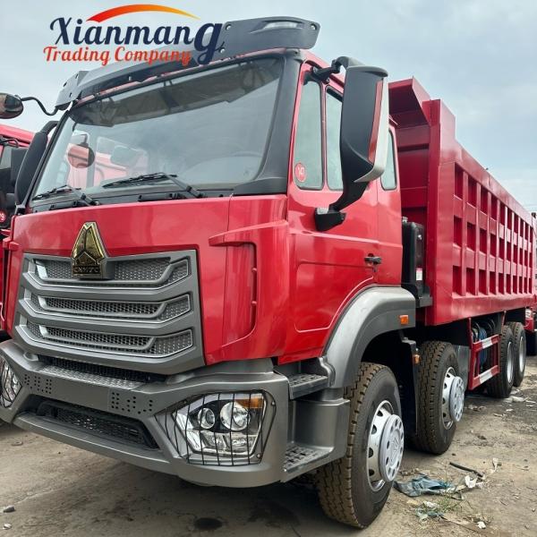 2 Passengers Sinotruk Howo 8x4 Tipper Truck 30tons 50 Tons SINO HOWO NX E7 N7 Dump Truck 371hp 420hp