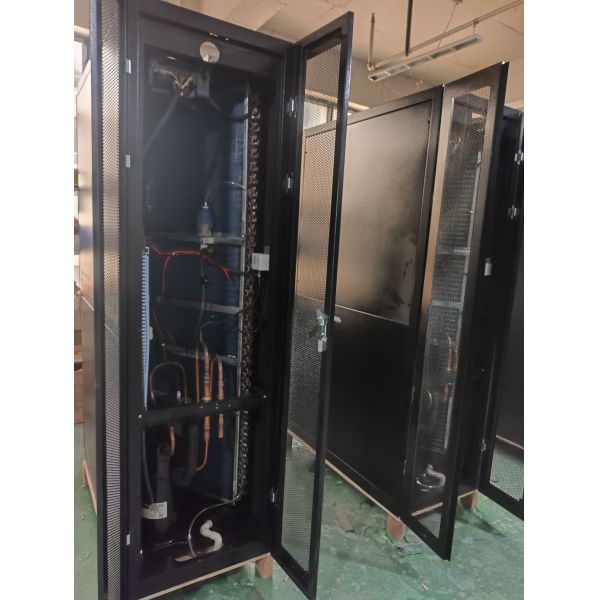 Data Center In-Row Cooling System L50 High Precision Air Conditioner for Server Rooms