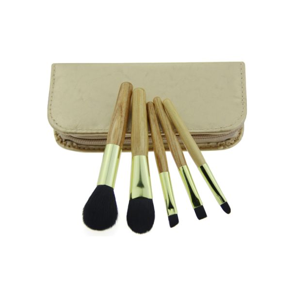 Golden Handle Mini Trave Brush Set With Heart Shape Zipper And Black Nylon Hair