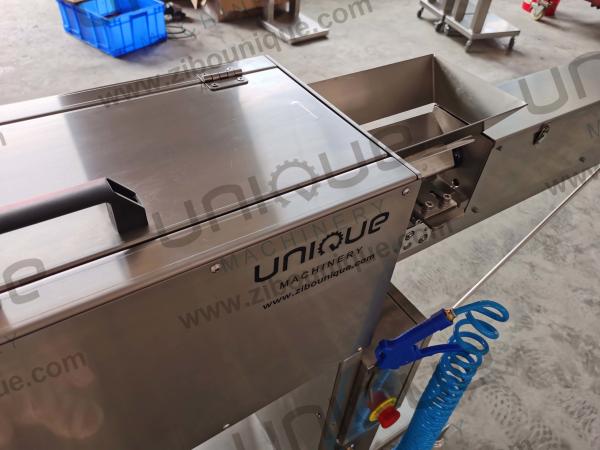 Carrot Processing Machine for Precise Carrot Skin Peeling 1930*500*1050 mm