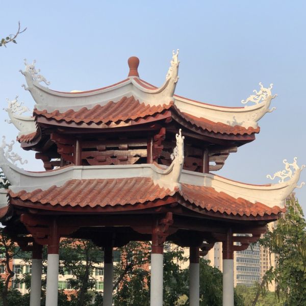 Chinese Natural Red Clay Roof Tiles For Garden Pagoda House Terracotta Roofing Material