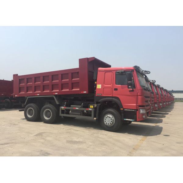 SINOTRUK HOWO のダンプカーのダンプ トラック 10 -空気懸濁液の座席小型プレーヤーとの 25CBM